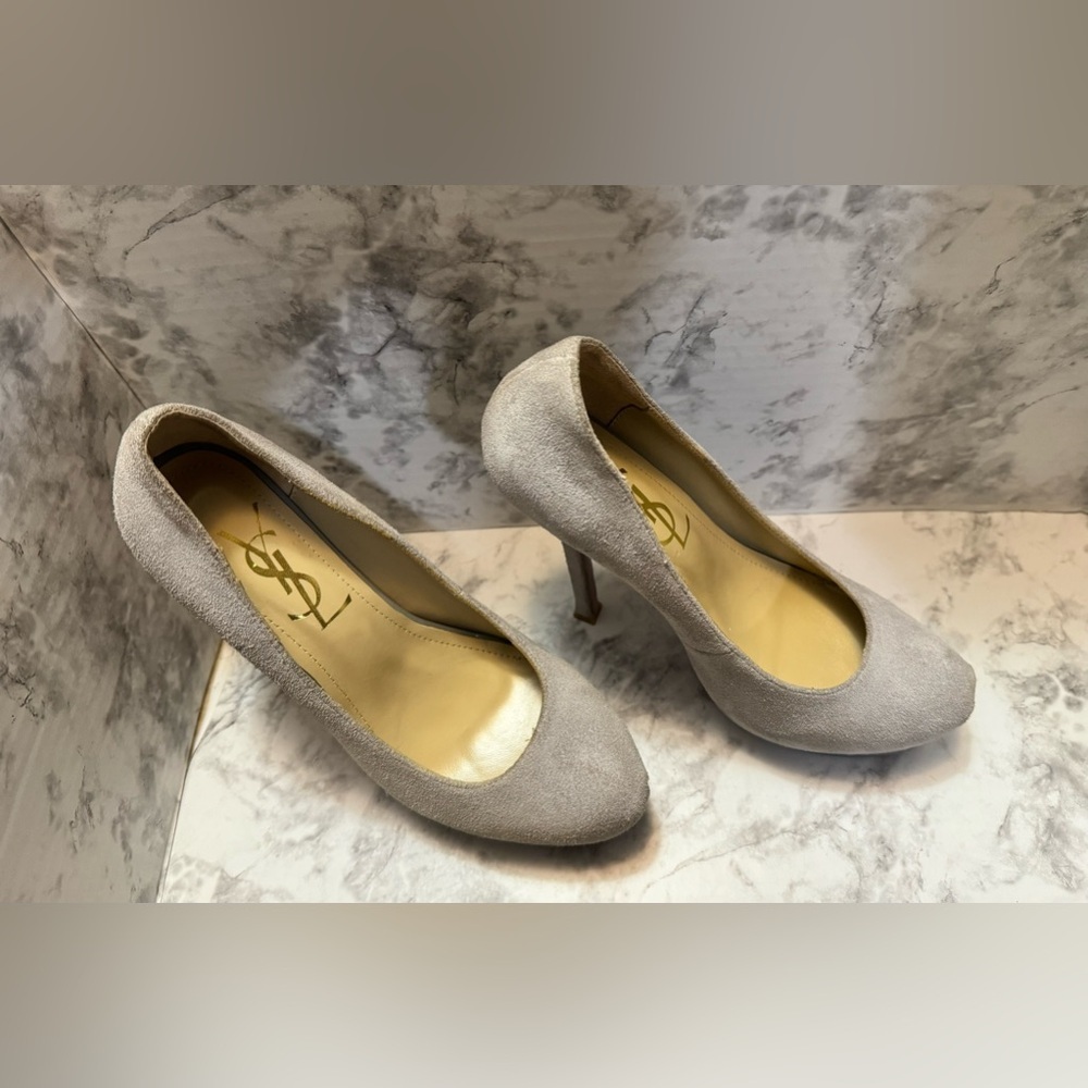Authentic Yves Saint Laurent Grey Suede Platform Pumps - Picture 3 of 8